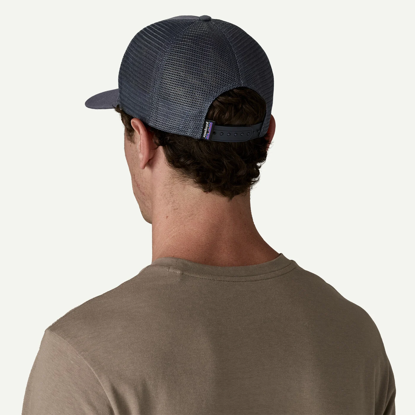 Patagonia Kšiltovka Take a Stand Trucker Hat, Casting Logo: Weathered Stone