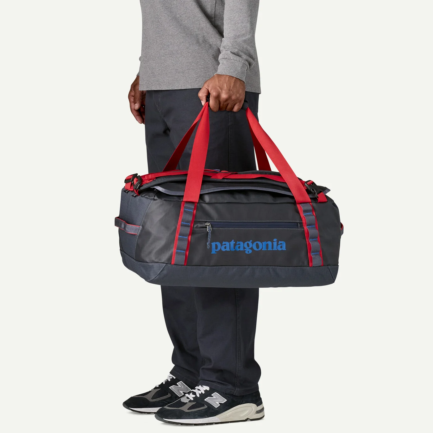 PATAGONIA Black Hole® Duffel Bag 40L, Smolder Blue w/Amanita Red